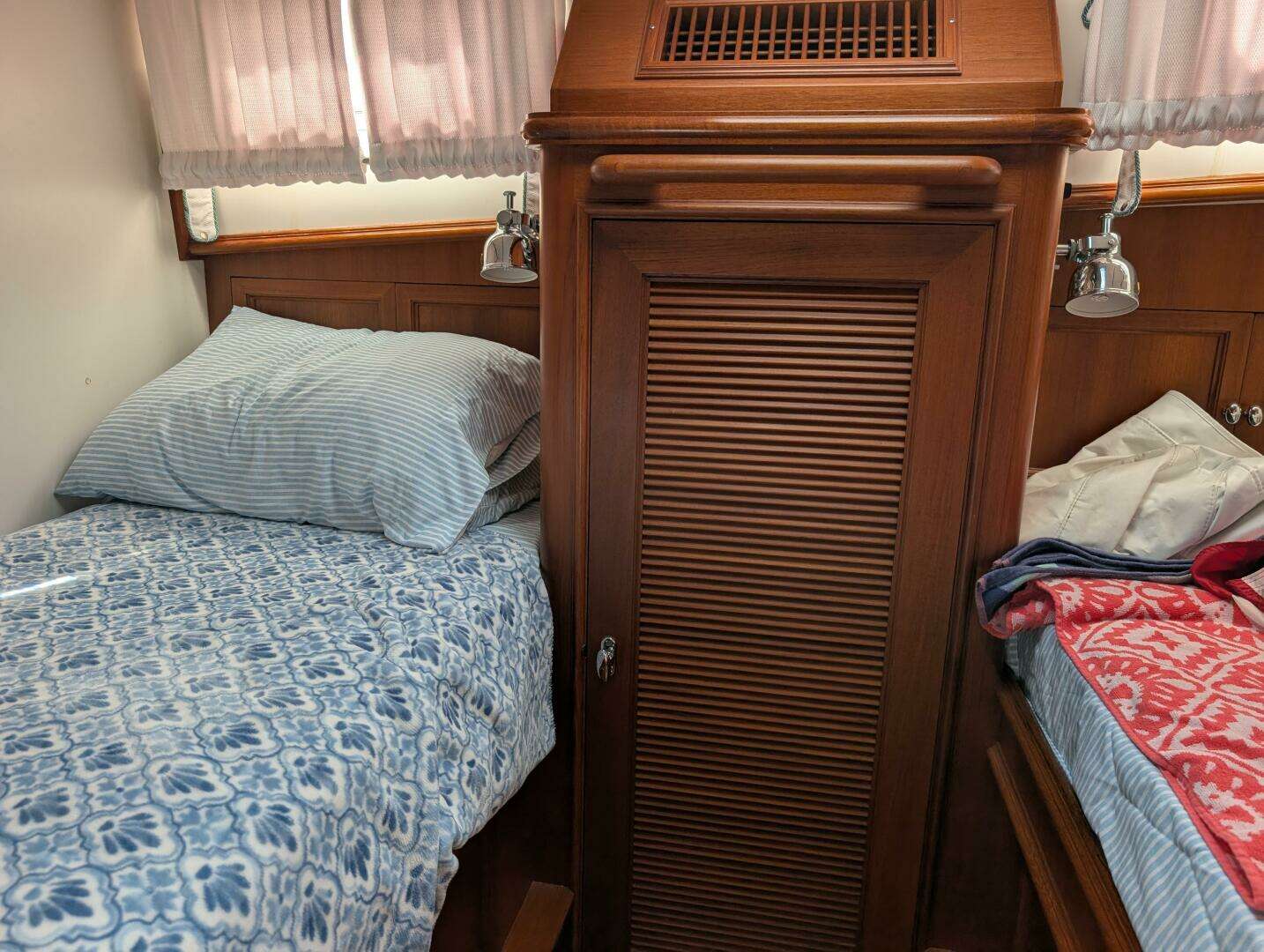 2006 Grand Banks — - Image 45