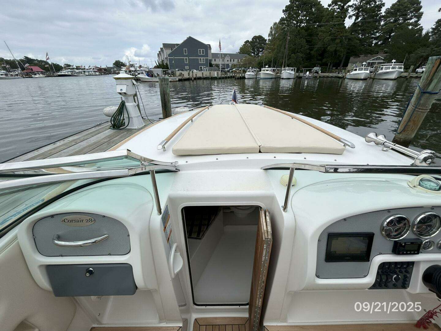 2006 Chris-Craft Corsair Heritage Edition - Image 19