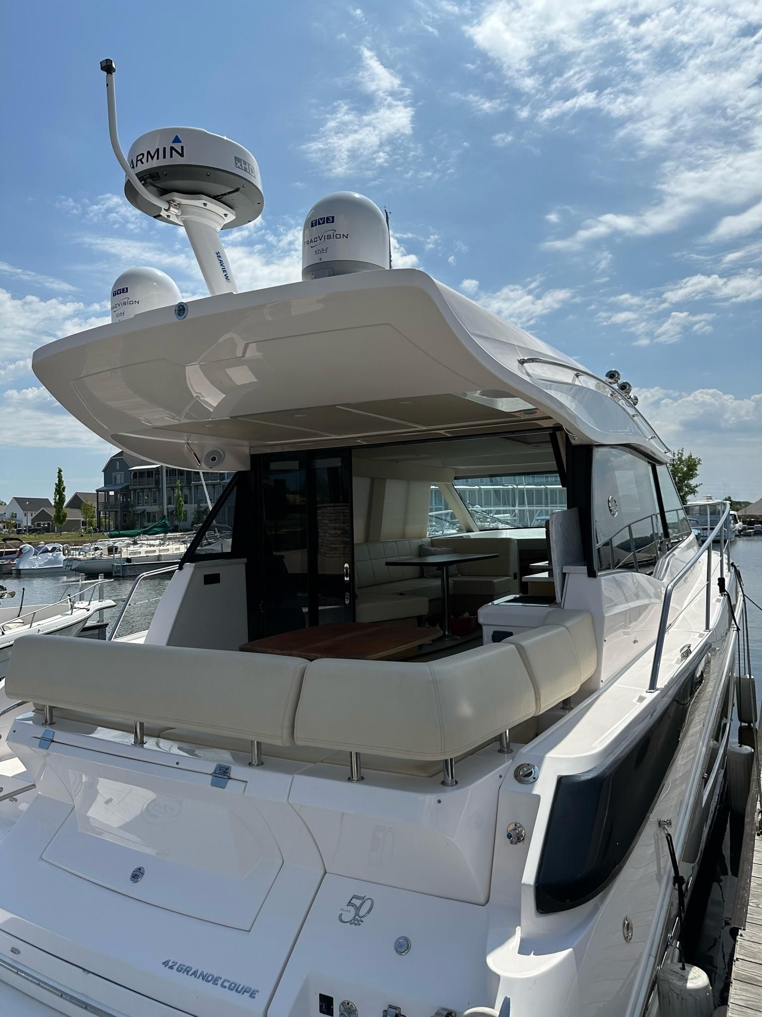 2021 Regal 42 Grande Coupe - 5