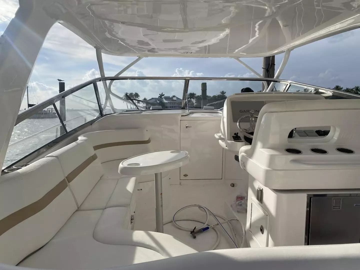 2019 Intrepid 475 Sport Yacht - Image 9