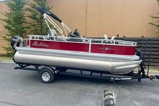 2026 Sun Tracker Bass Buggy 18 DLX