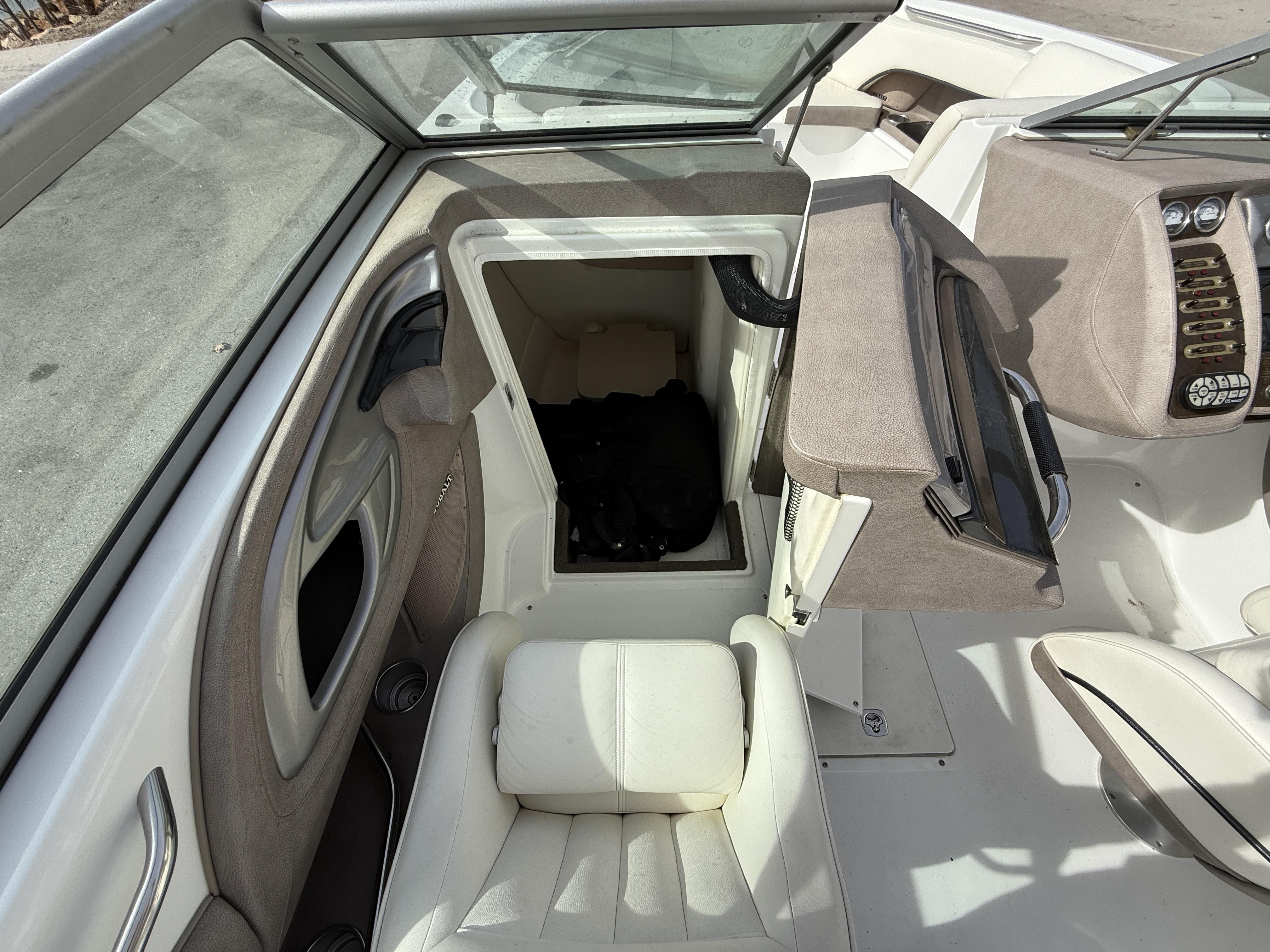 2006 Cobalt 272 - 6