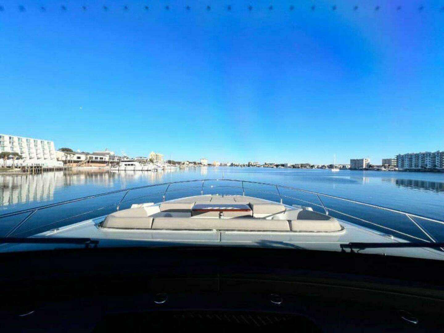 2020 Fairline Squadron - Image 55