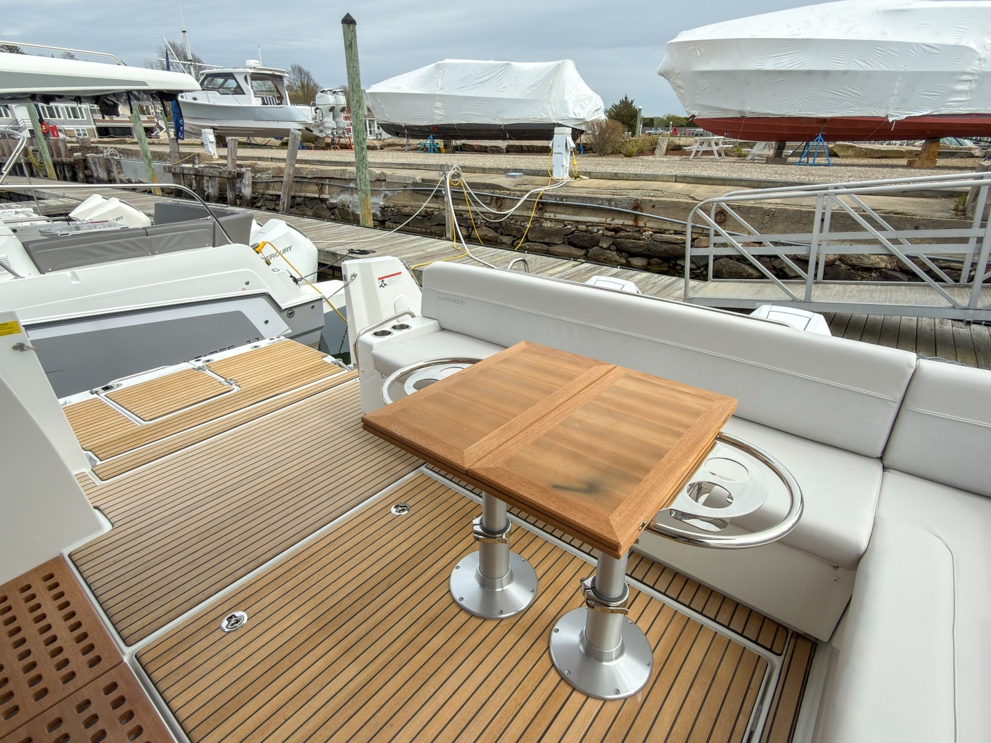 2026 Beneteau Antares 12 Coupe - Image 17