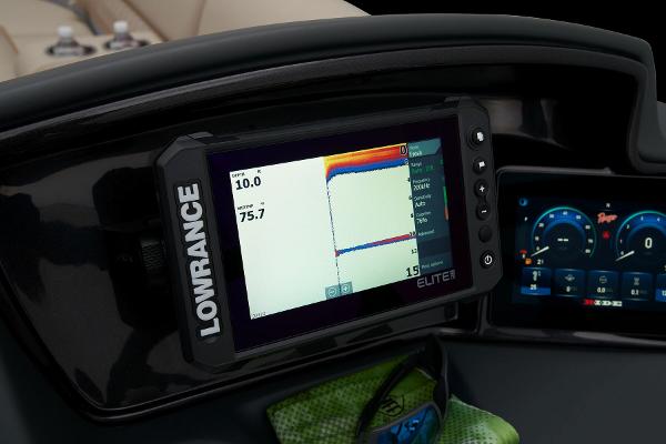 2025 Ranger Reata 220FC