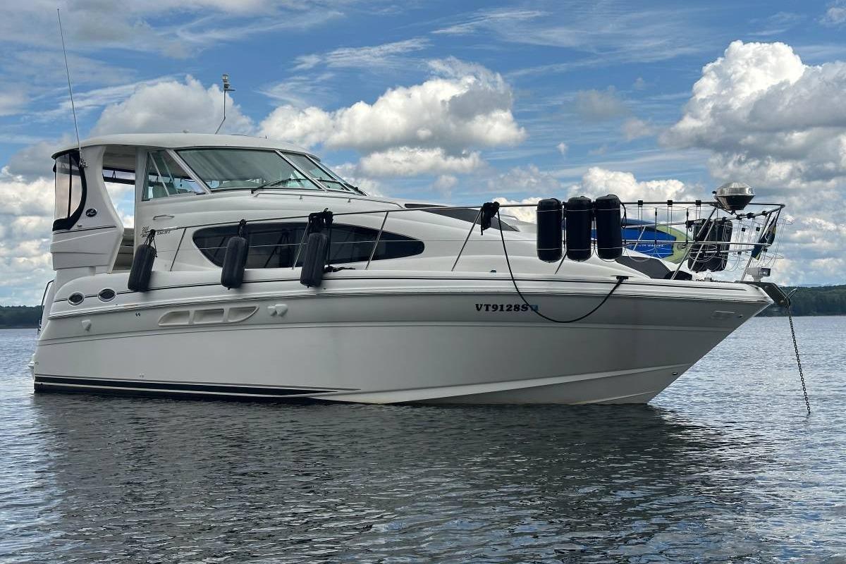 2004 Sea Ray 390 Motor Yacht