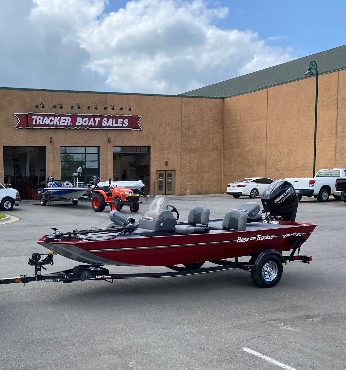 2022 Bass Tracker Classic XL at Tracker Boat Sales.