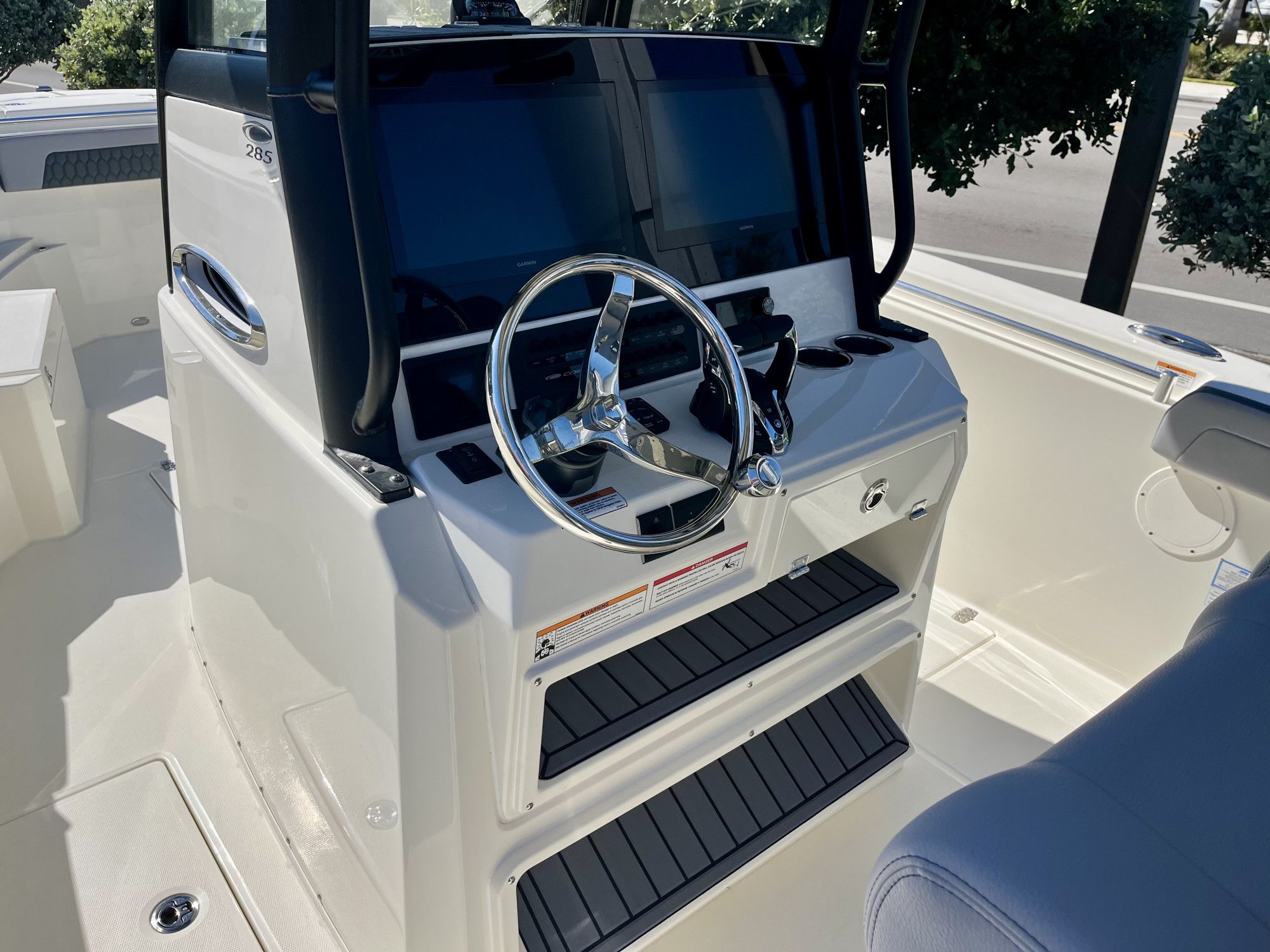 2026 Cobia 285 Open Center Console - 13