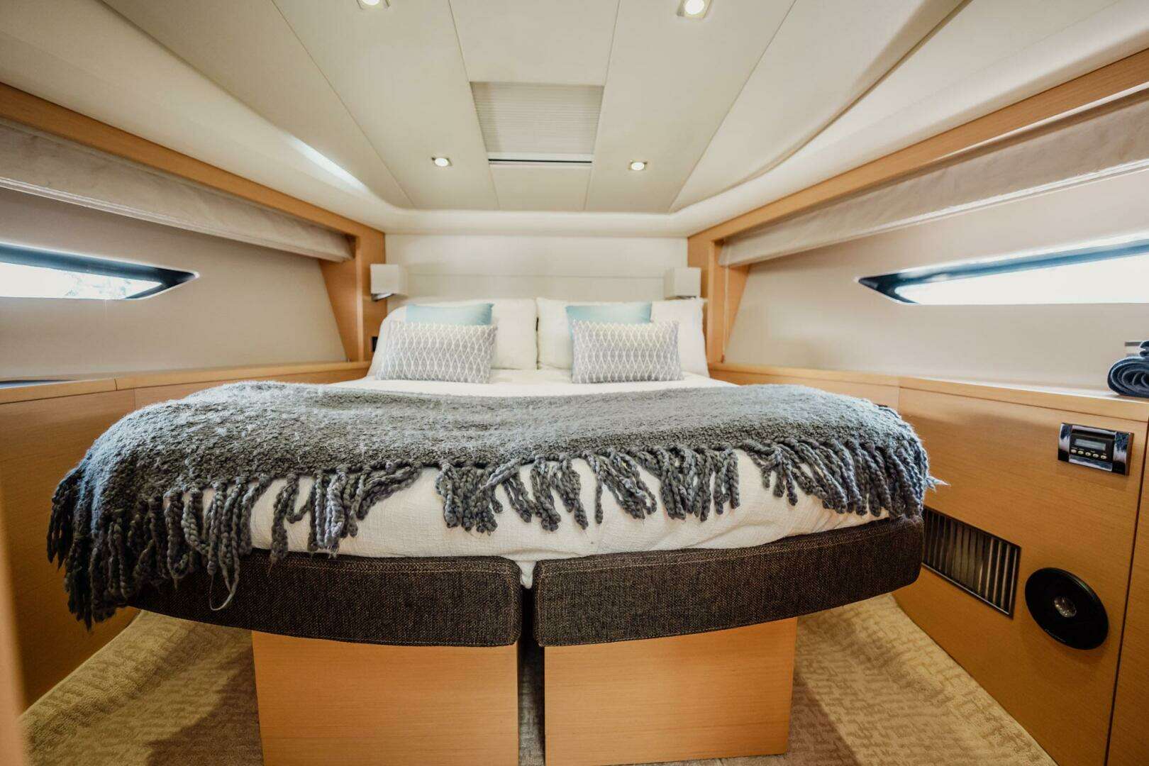2013 Prestige 500 S - Image 61