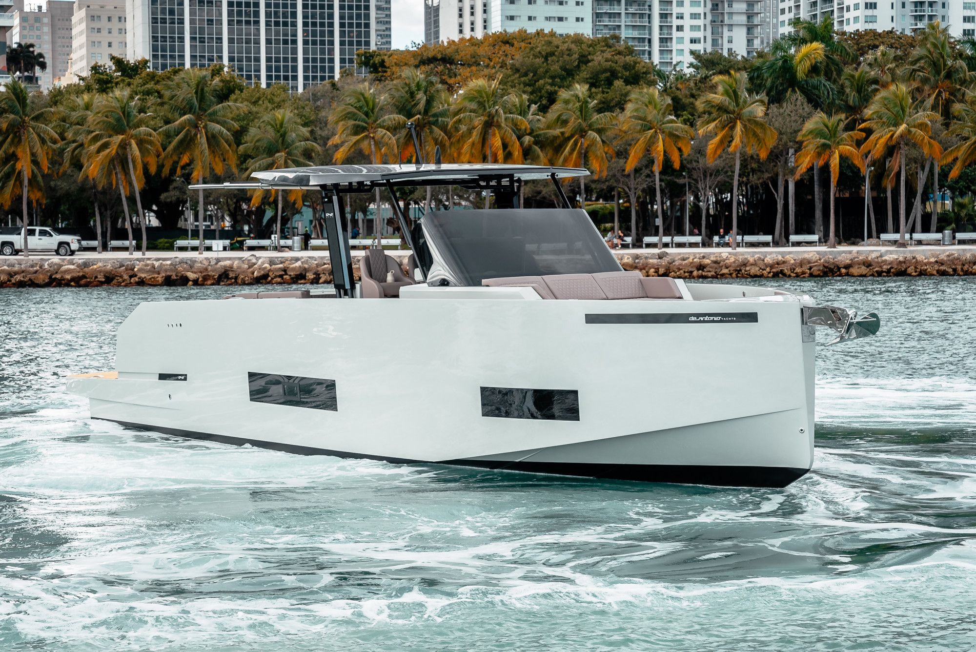 2025 De Antonio Yachts D42 Open - 2