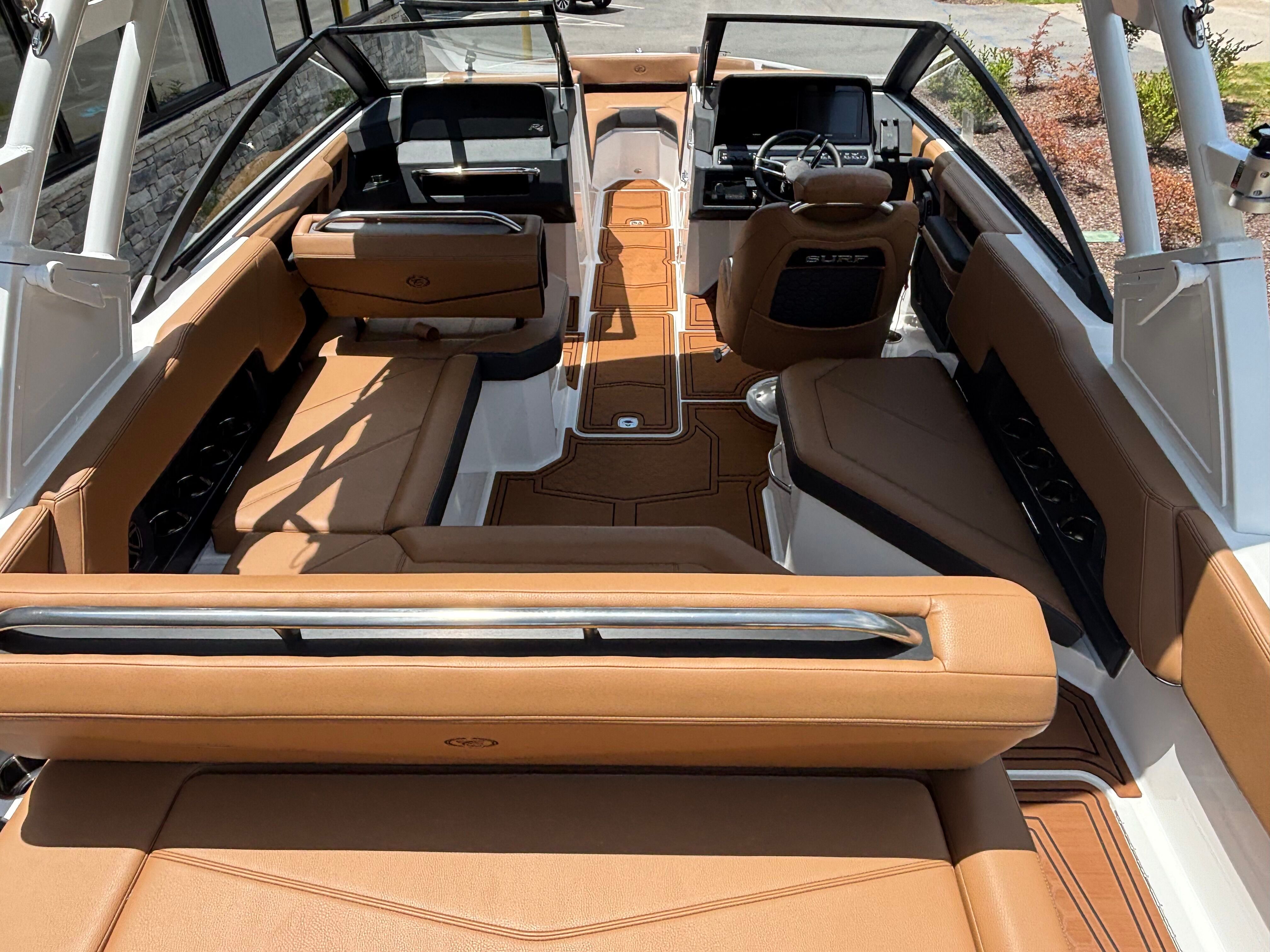 2026 COBALT R4 SURF - Image 21