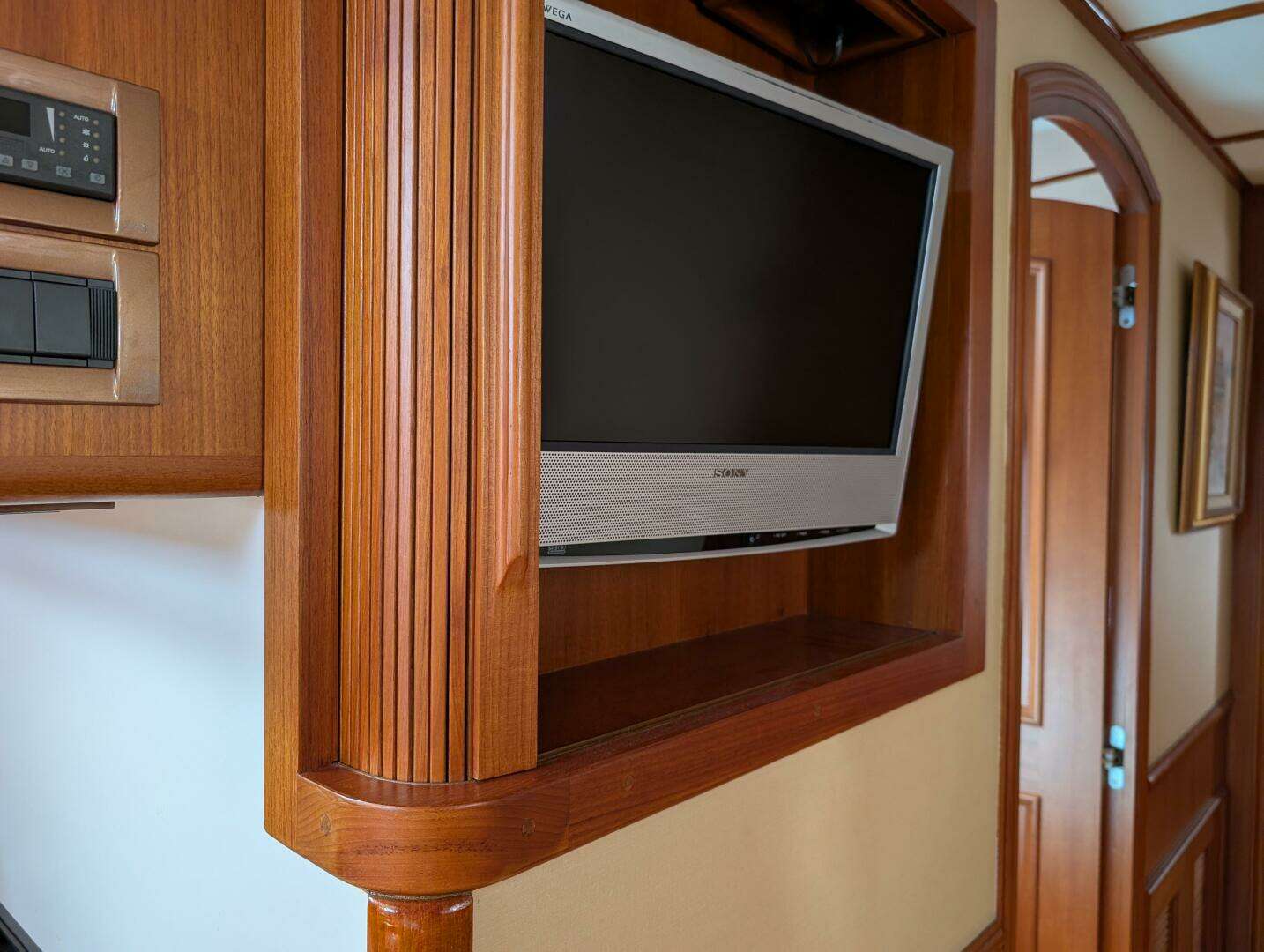 2006 Grand Banks — - Image 55