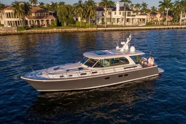 2027 Sabre 58 Salon Express