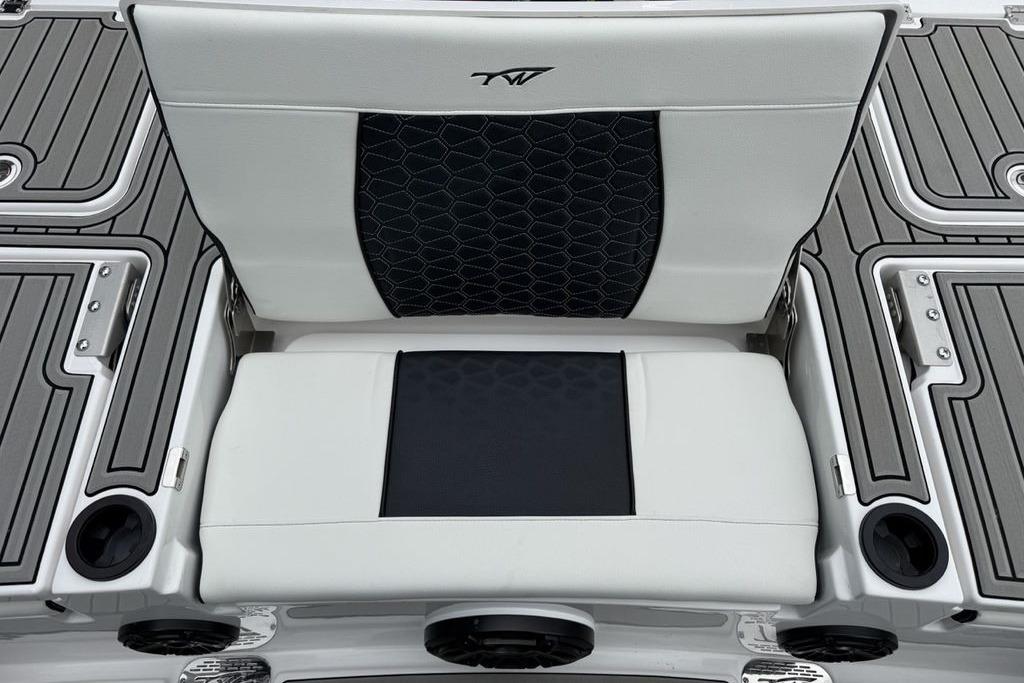 2026 Tidewater 2500 Carolina Bay boat seating with sleek design and modern upholstery.