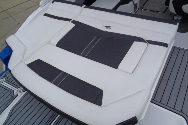 2019 Monterey 218SS Super Sport boat seating with white and black upholstery.