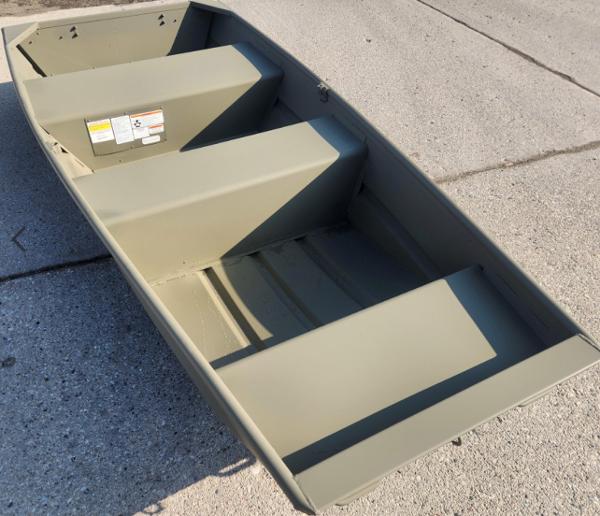 2025 Tracker Grizzly 1036 Utility
