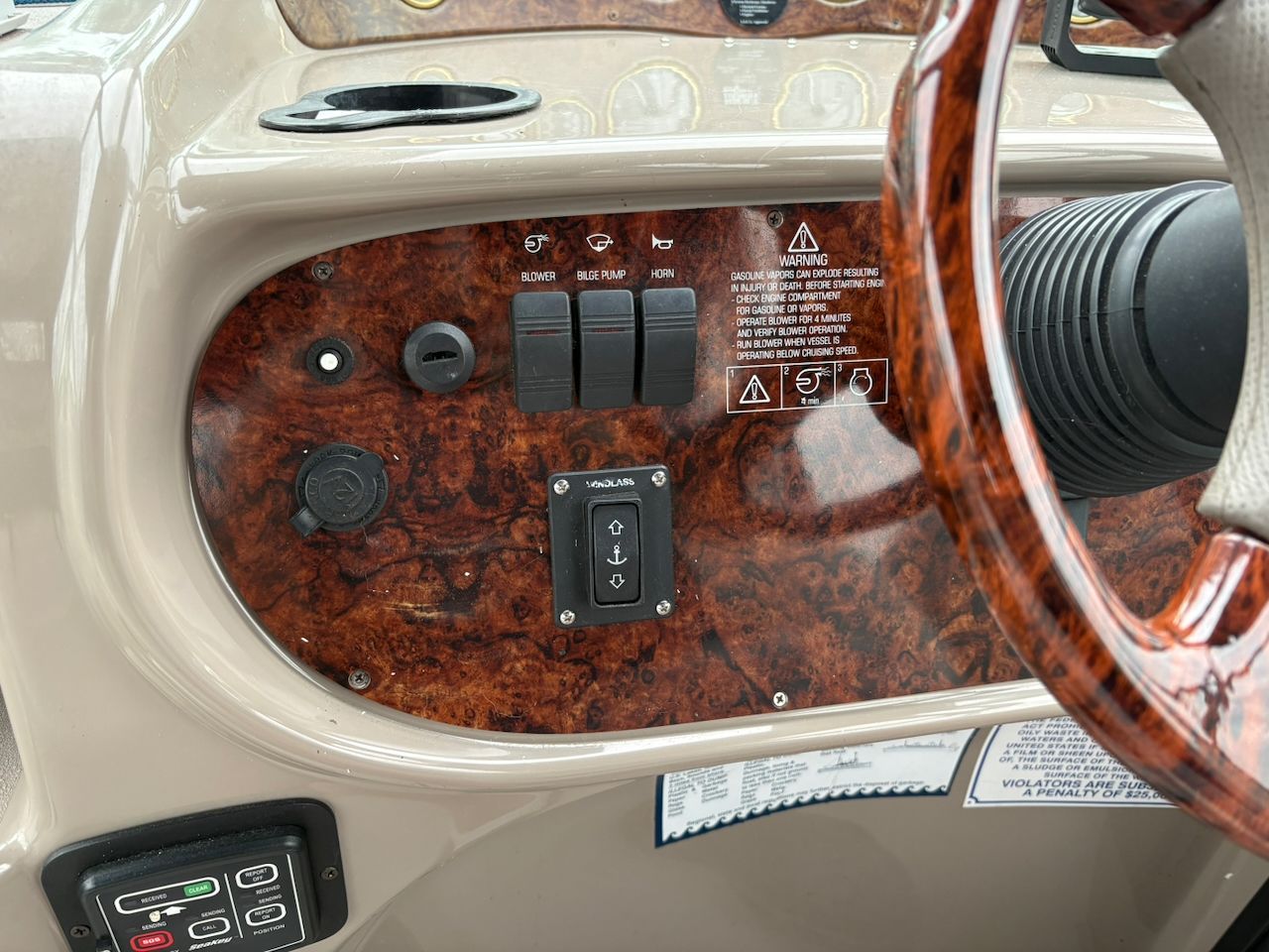 2003 Four Winns 268 Vista - 13