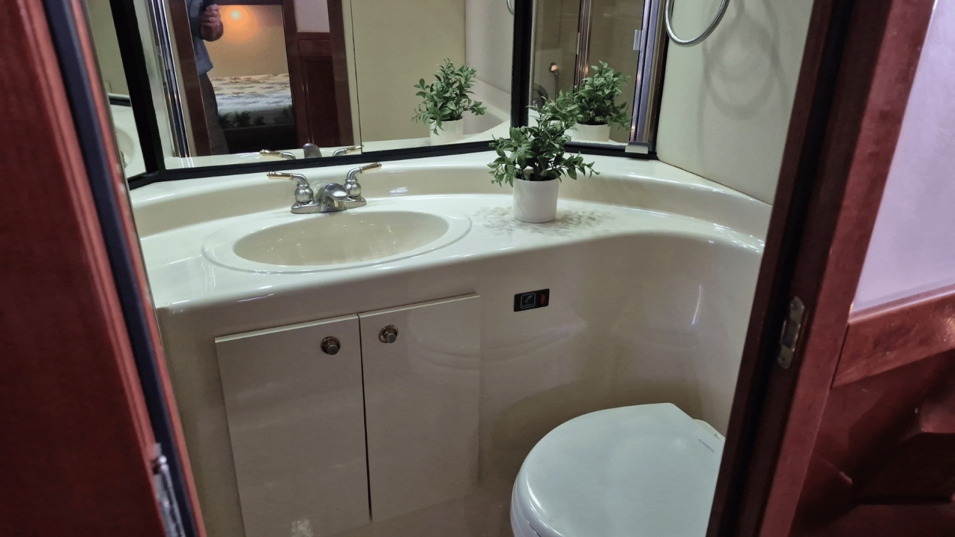 2008 Meridian 490 Pilot House - Image 19