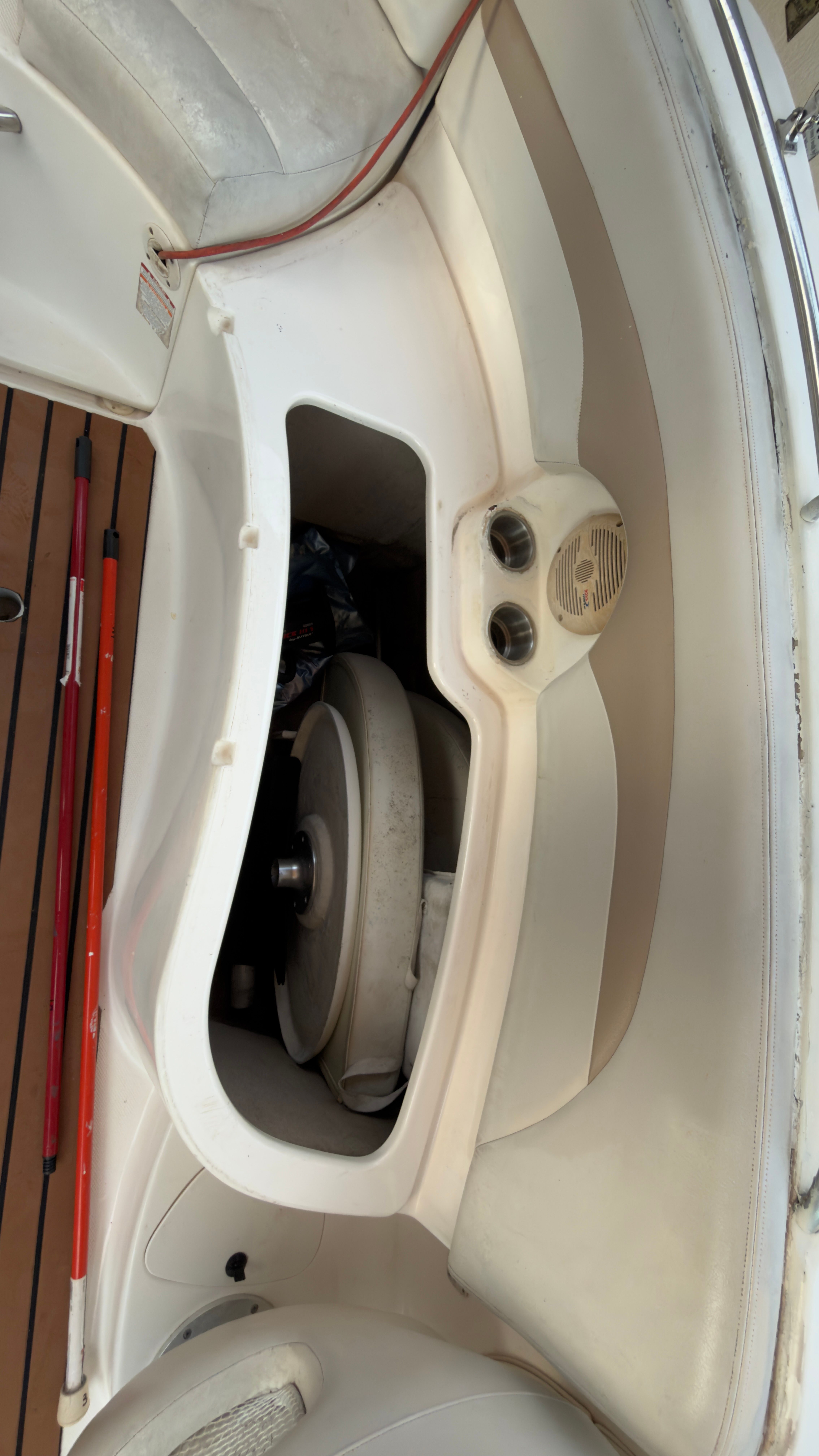 Interior of a 2003 Chaparral 263 Sunesta Deckboat.