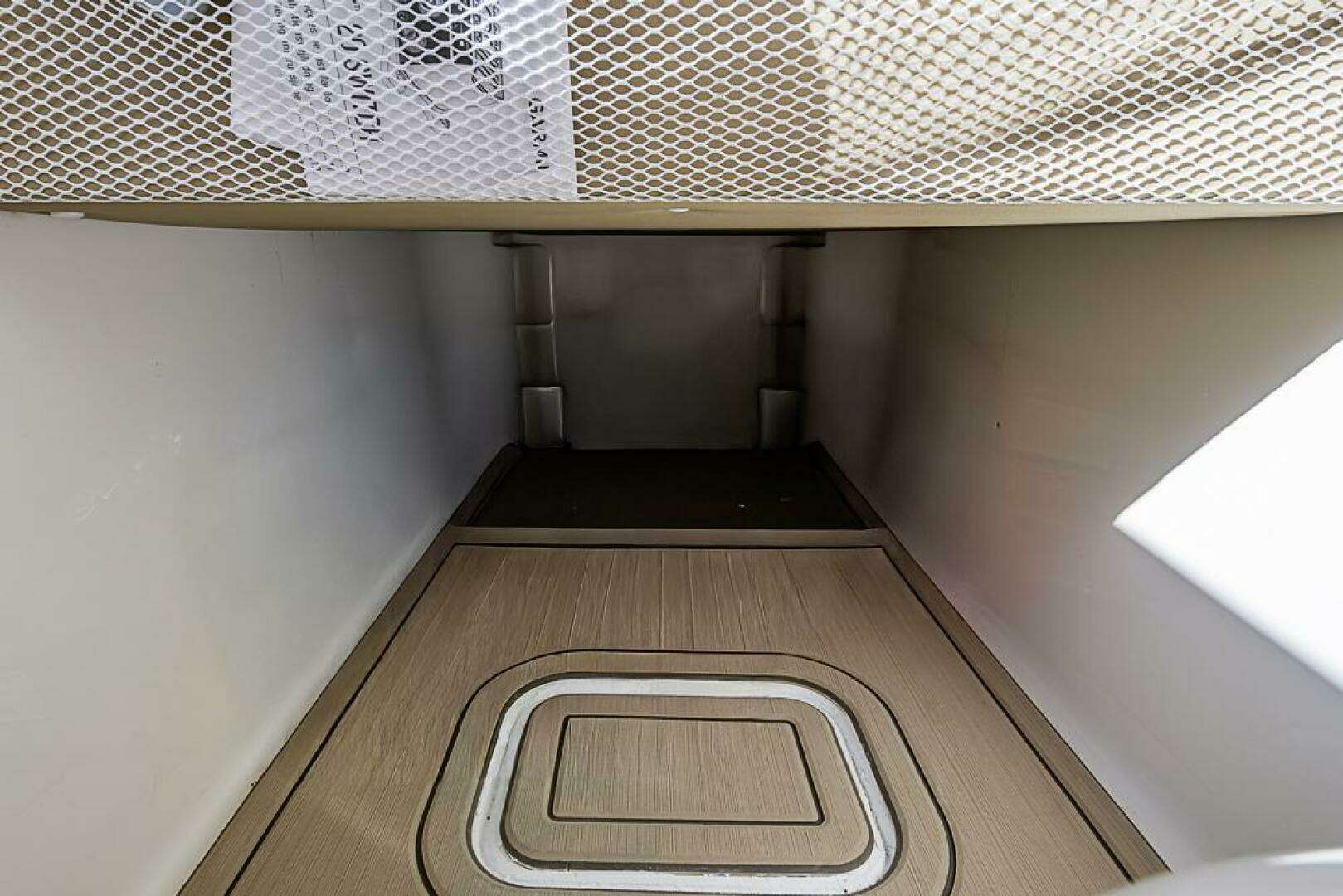 2023 Invincible 33 Open Fisherman - Image 16