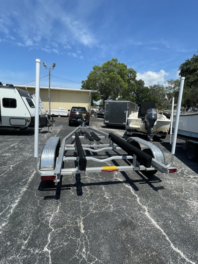 2019 Century 24 Resorter - Image 4