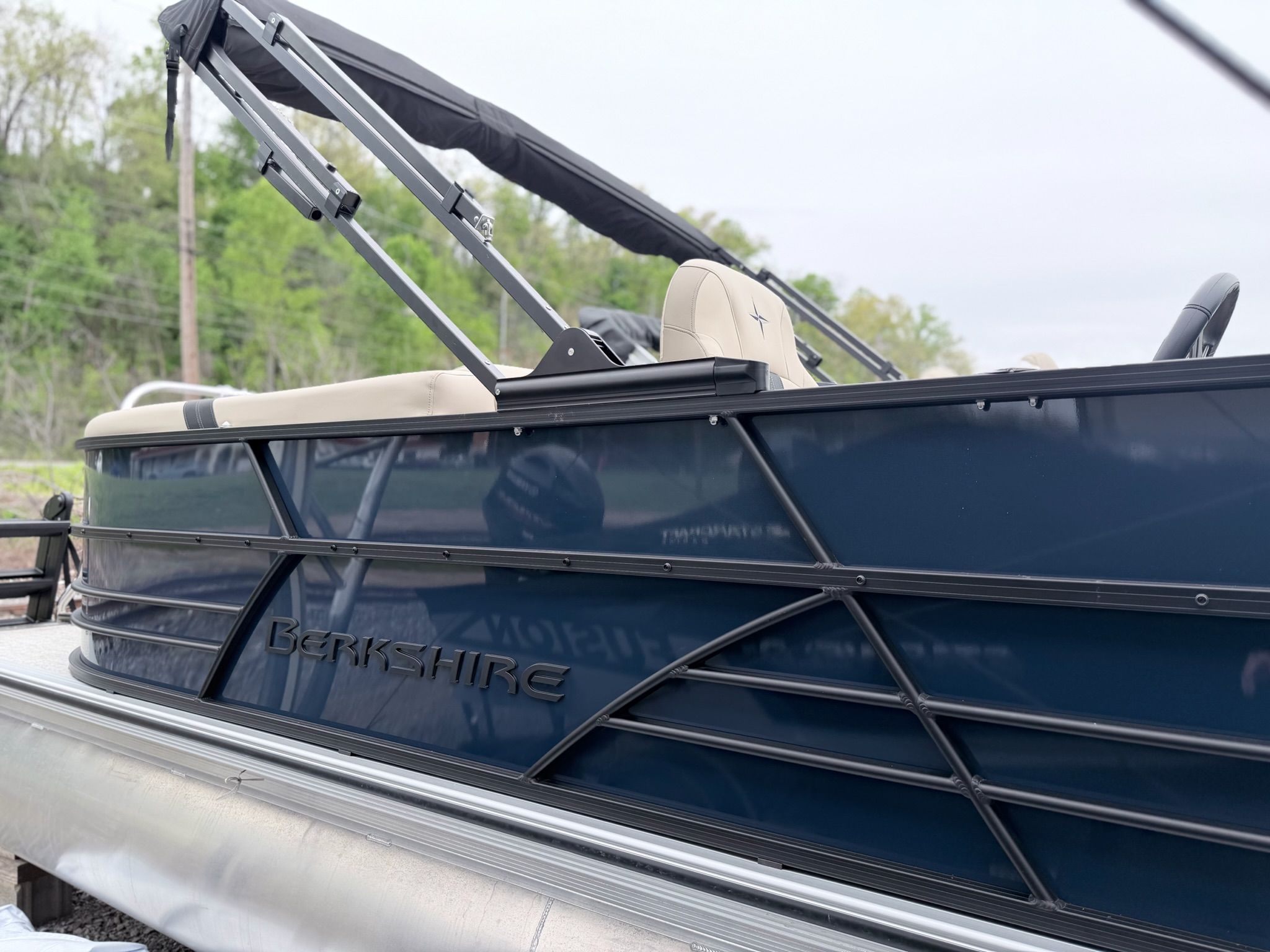 2026 Berkshire 24E CTS 3.0 Tritoon - 8
