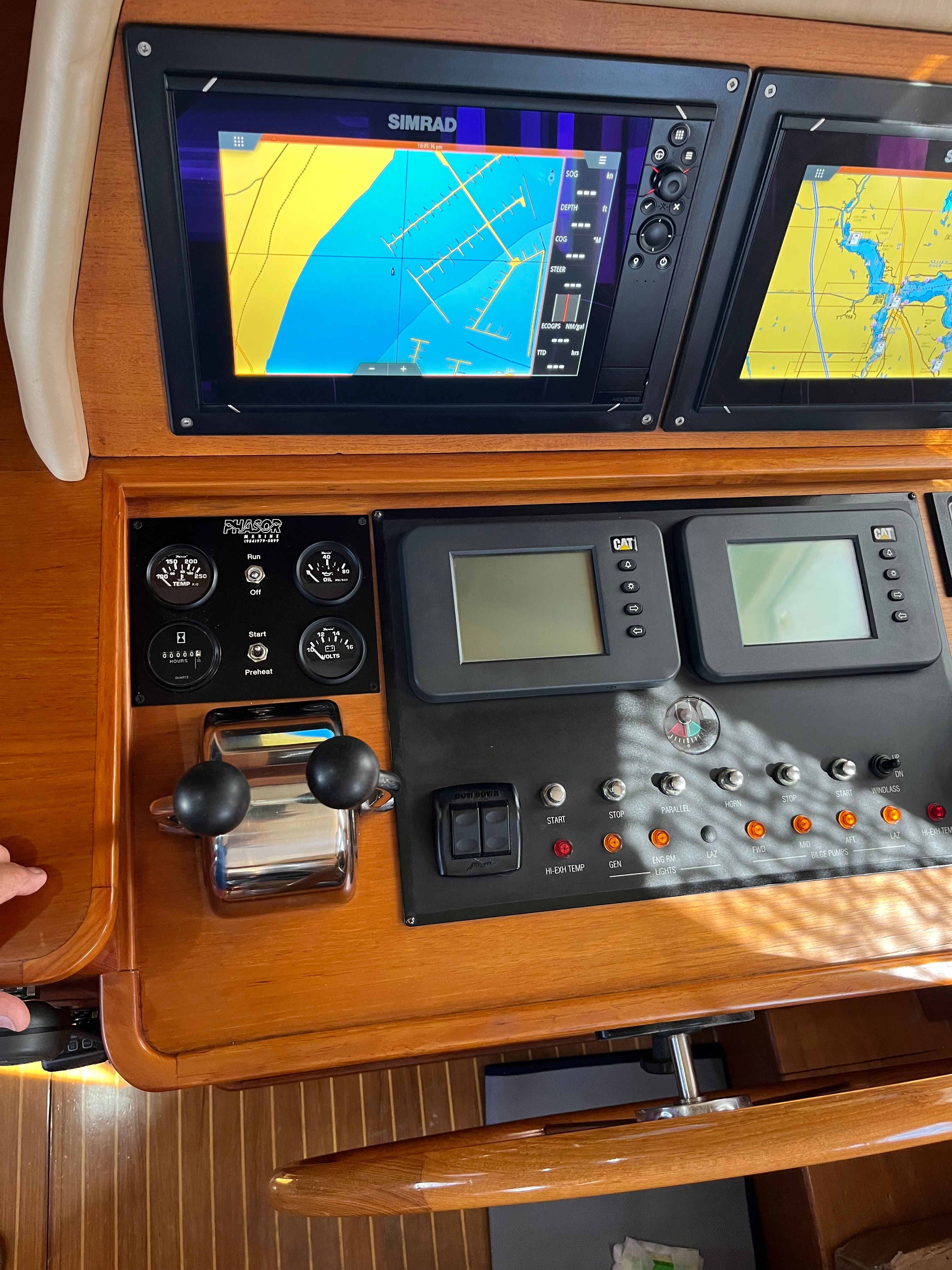 2007 Grand Banks 47 Heritage CL - 39