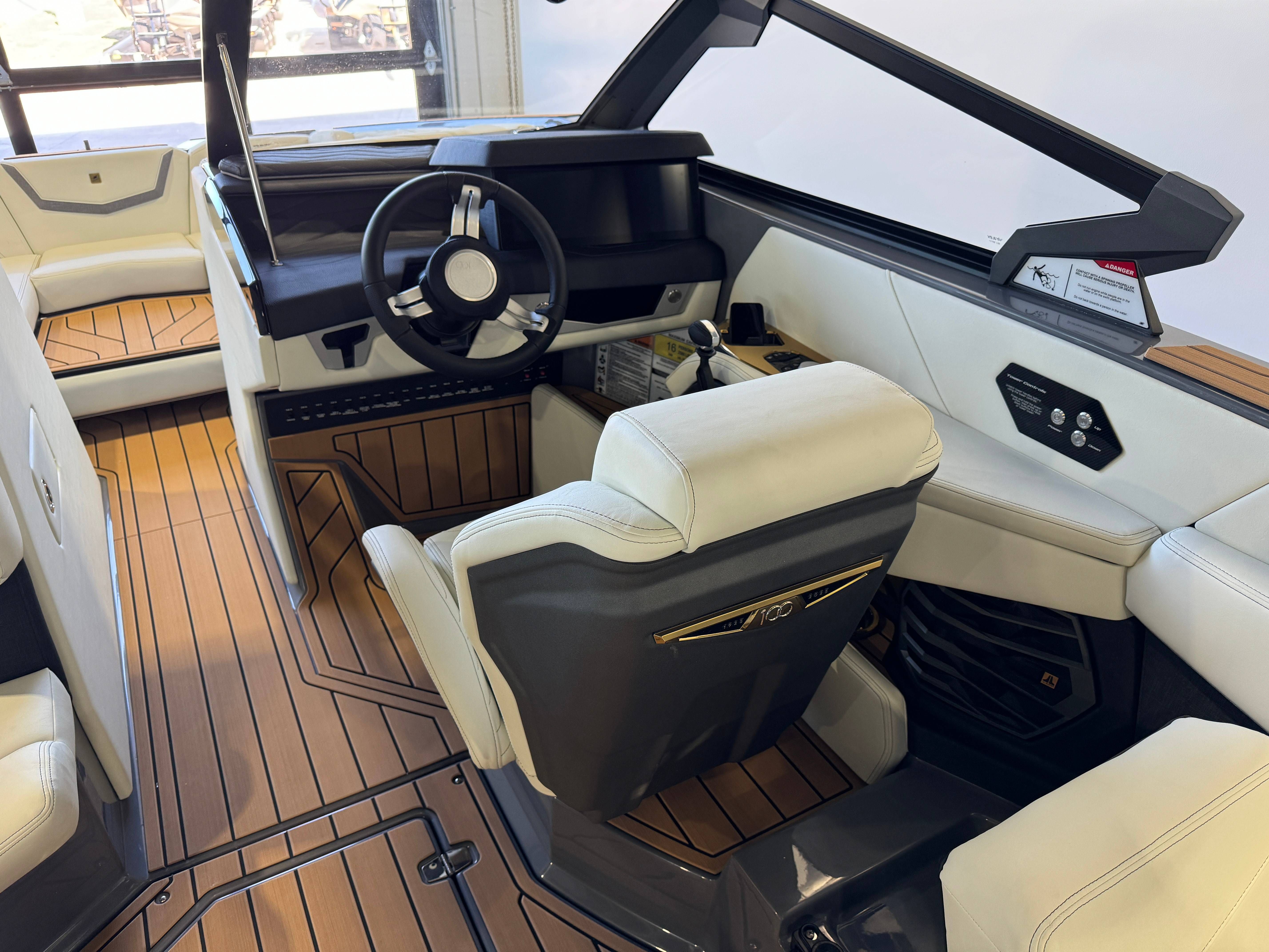 2025 Nautique Super Air Nautique G23 - 25