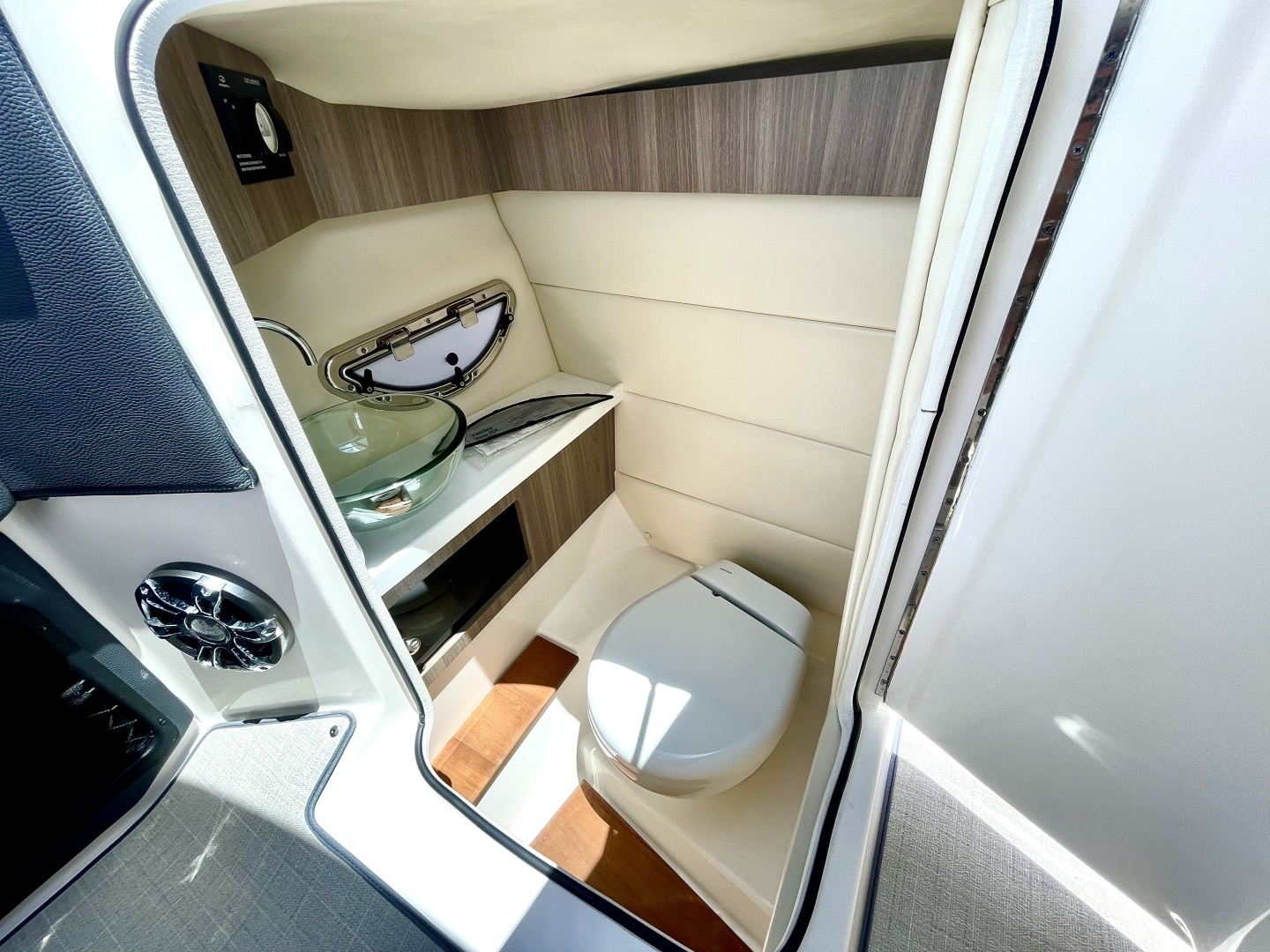 2023 Regal 29 OBX - Image 21