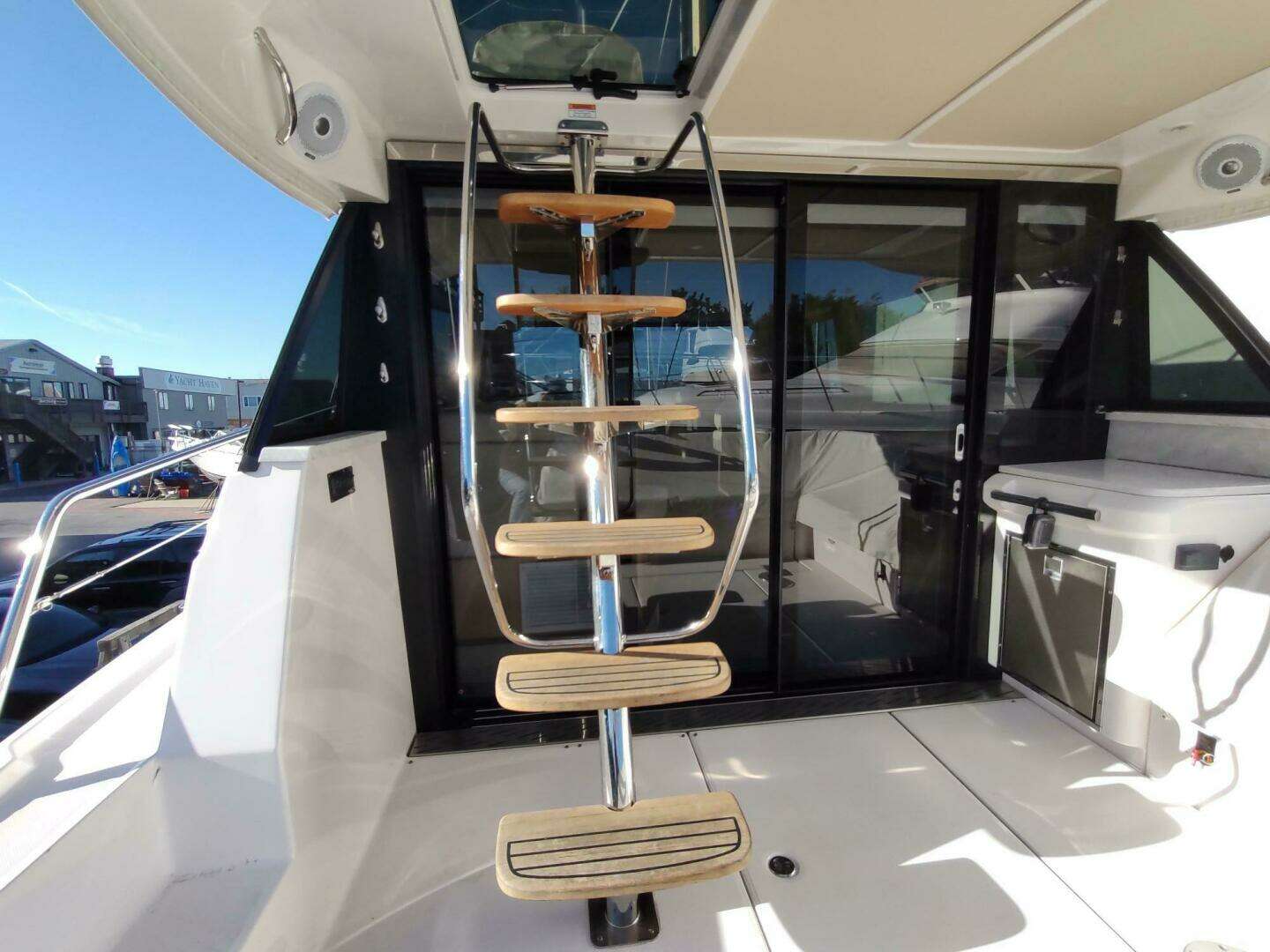 2021 Regal 42 Fly - Image 37