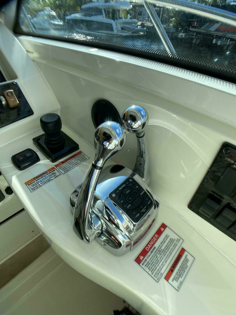 2010 Sea Ray 45 Sundancer - Image 50