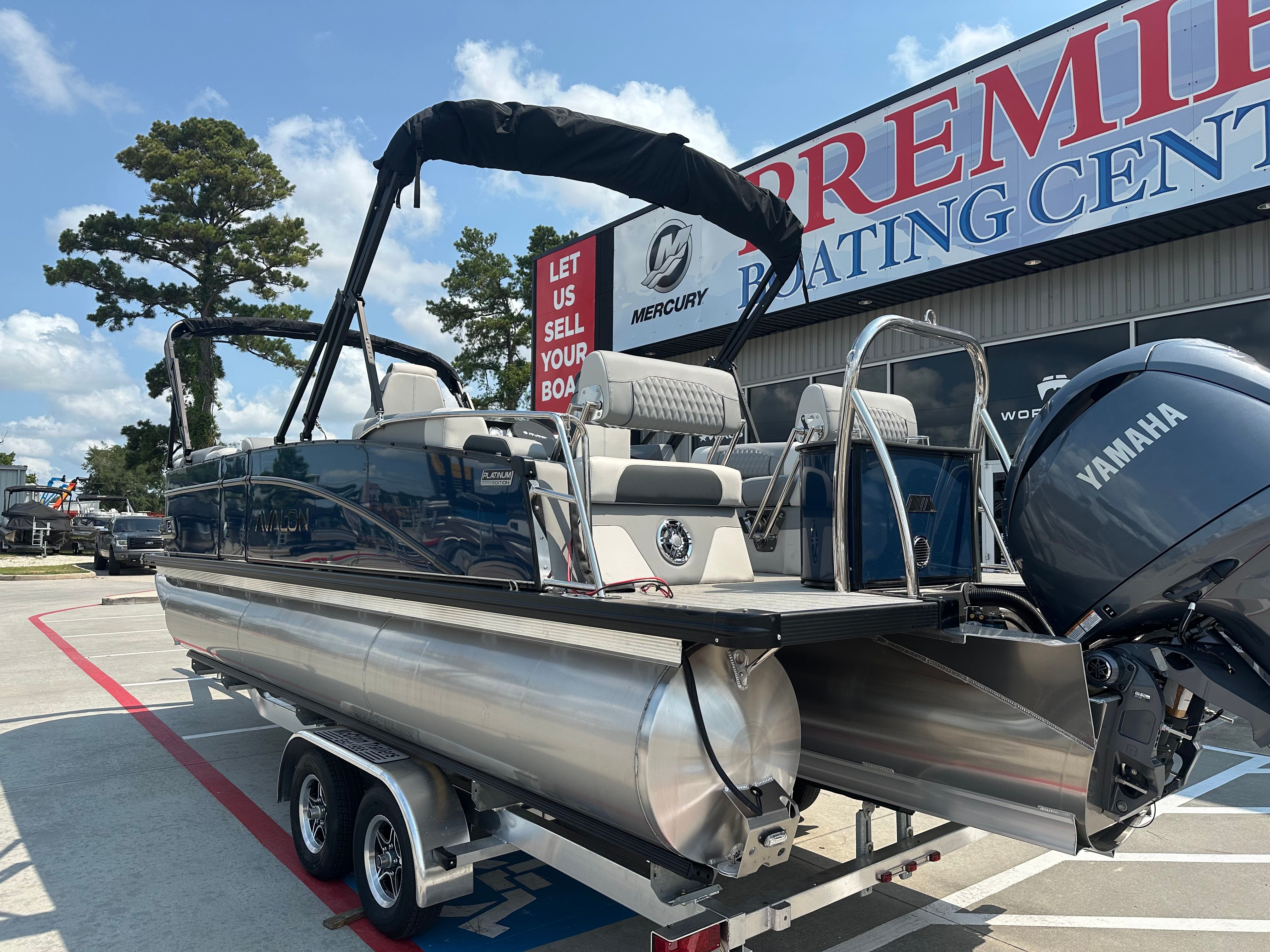 2025 Avalon Catalina Quad Lounge Shift - 23' - 9
