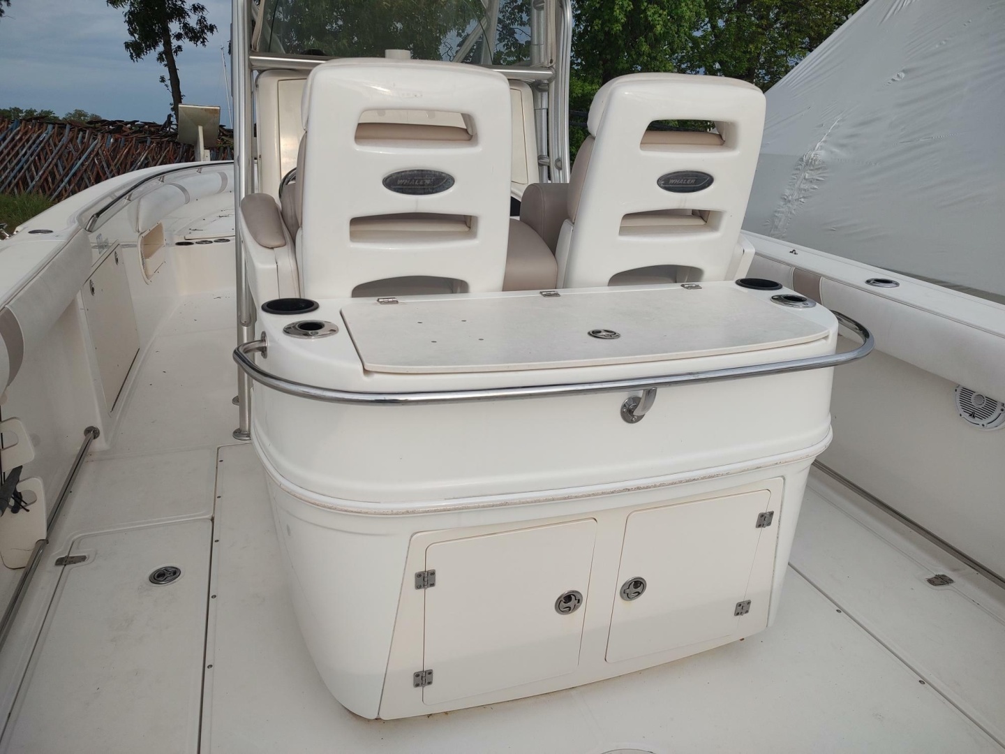 2006 Boston Whaler 320 Outrage - Image 17