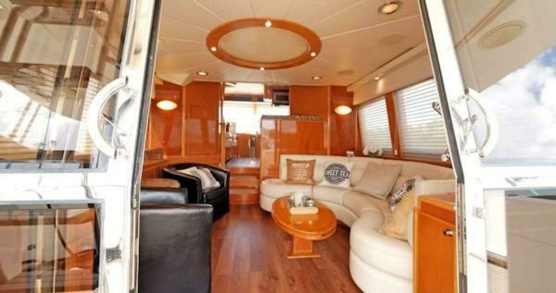 2004 McKinna Pilothouse - Image 23