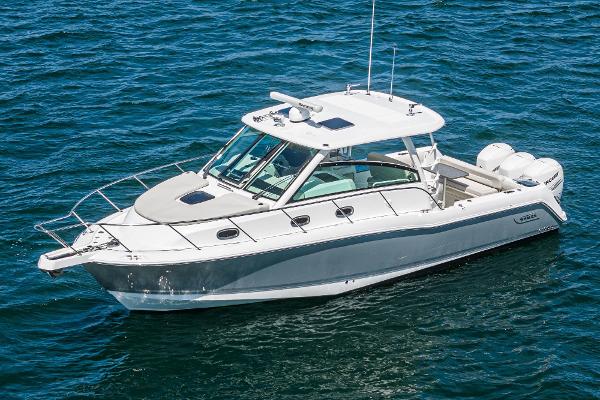 2020 Boston Whaler 345 Conquest - 58