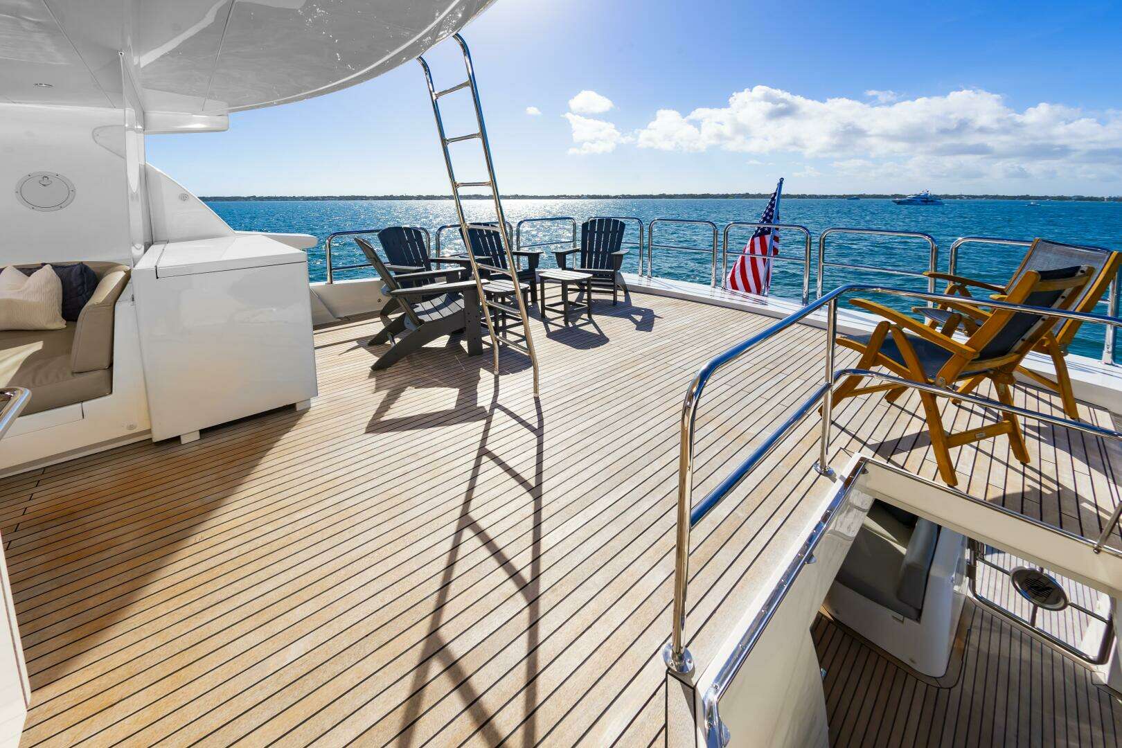 2017 Johnson 93 Flybridge - Image 19