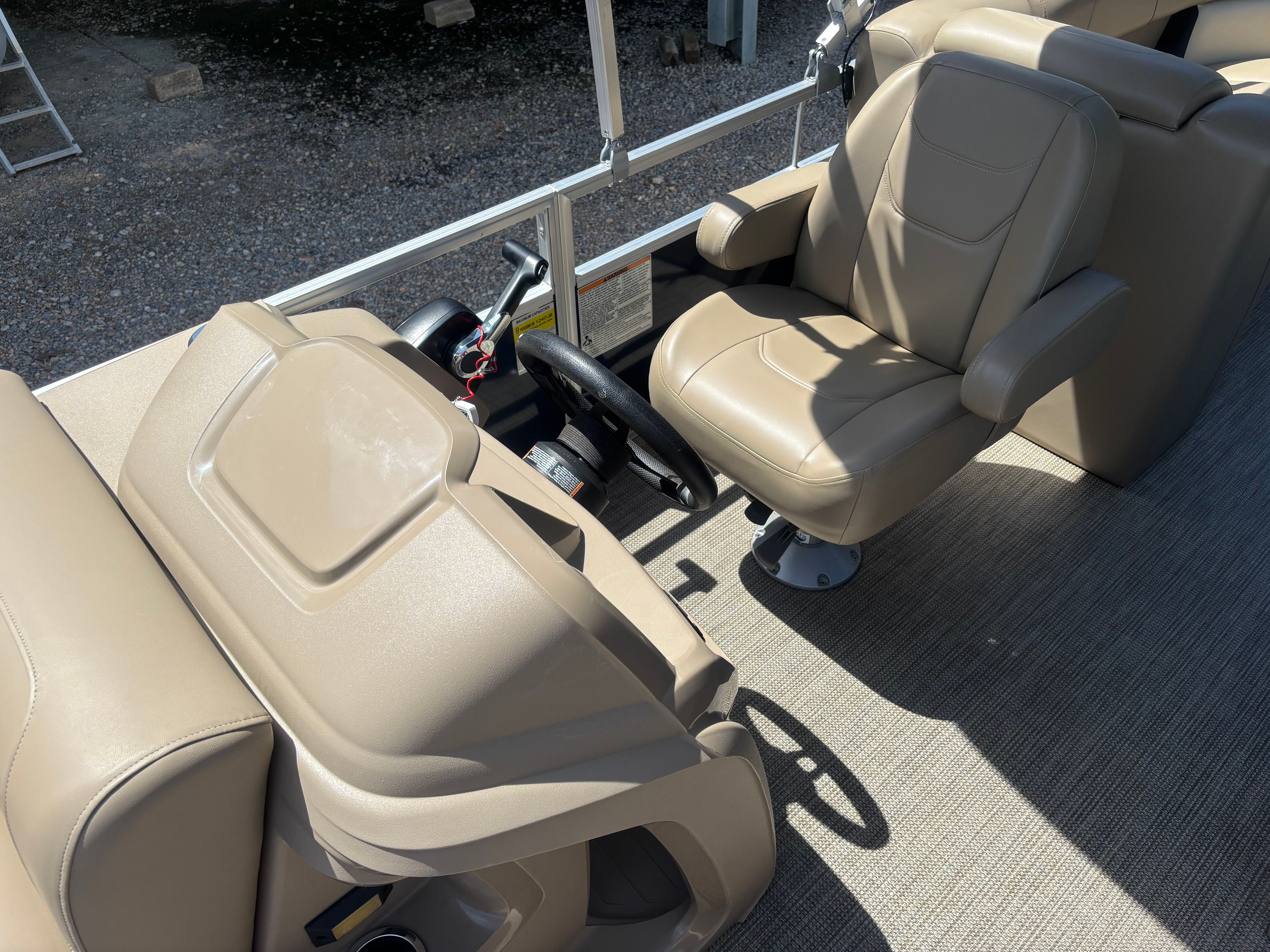 2022 SYLVAN LX 22 R - Image 7