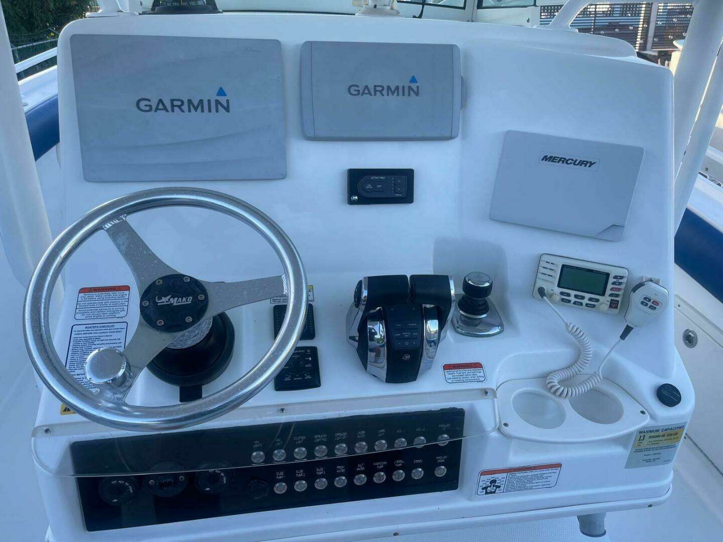 2016 Mako 284 Center Console - Image 8