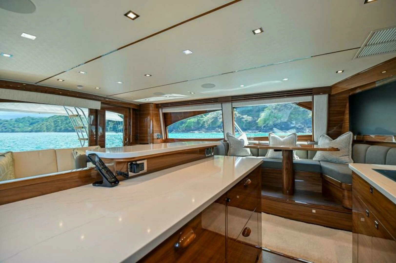 2023 Viking 64 Convertible - Image 16