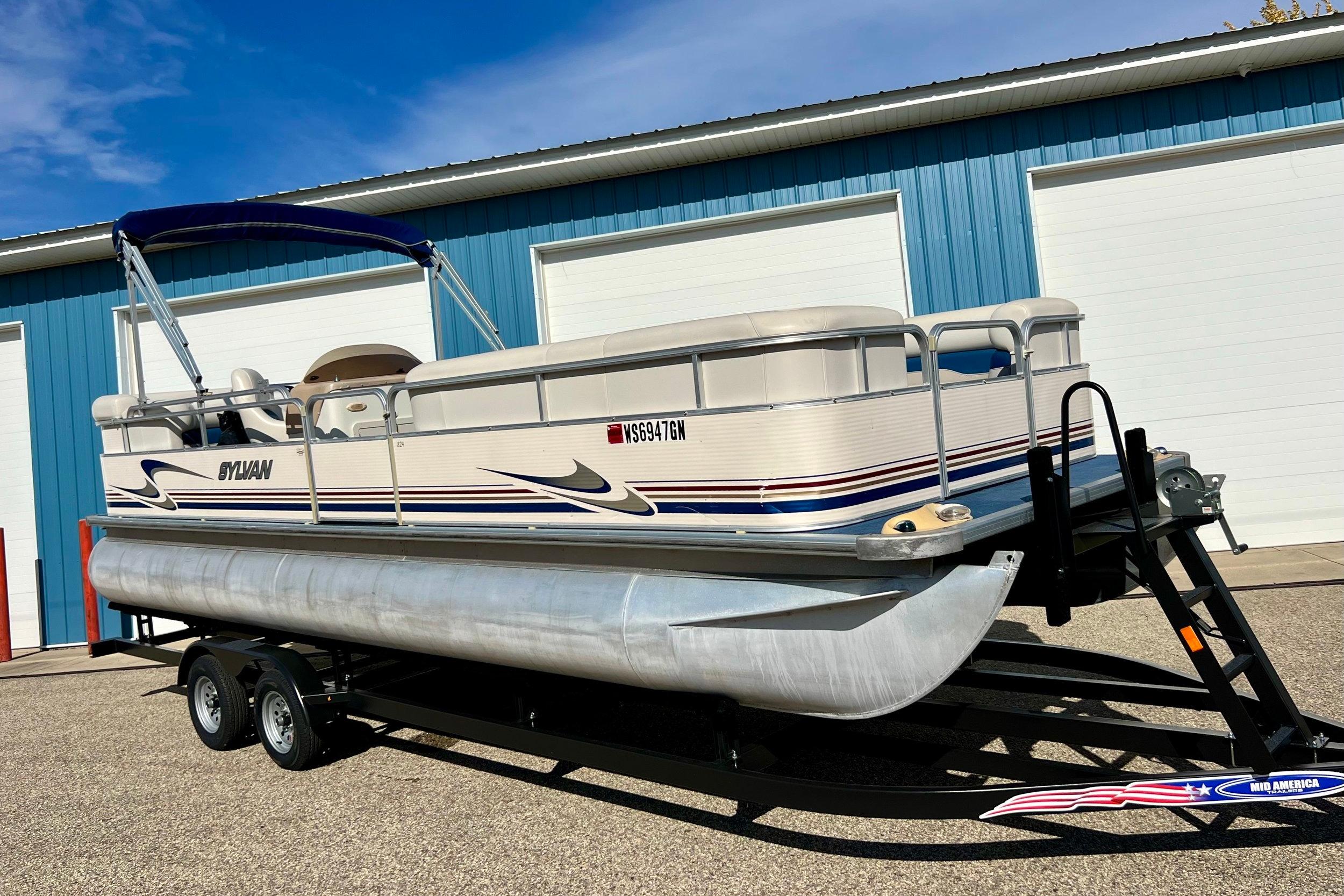 2003 Sylvan 824 Mirage Cruise