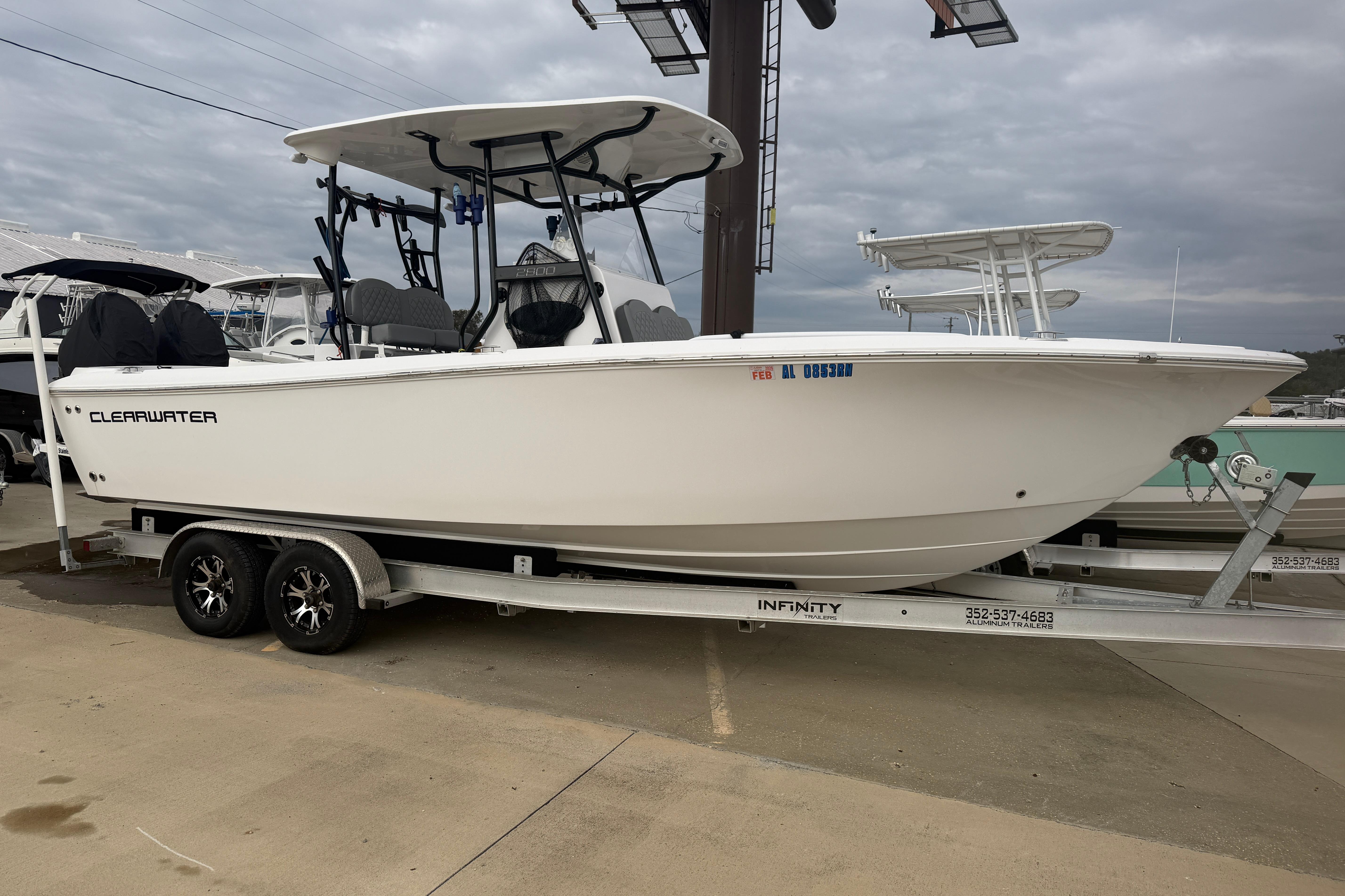 2024 Clearwater 2800 Center Console