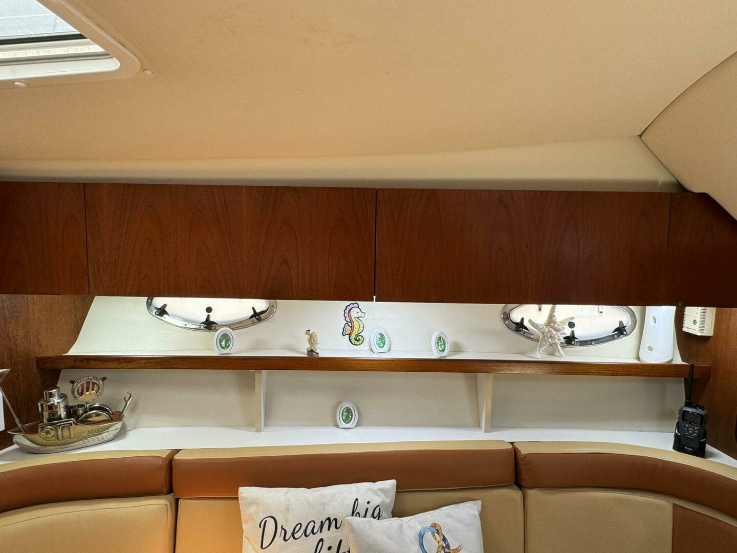 2000 Tiara Yachts 3100 Open - Image 9