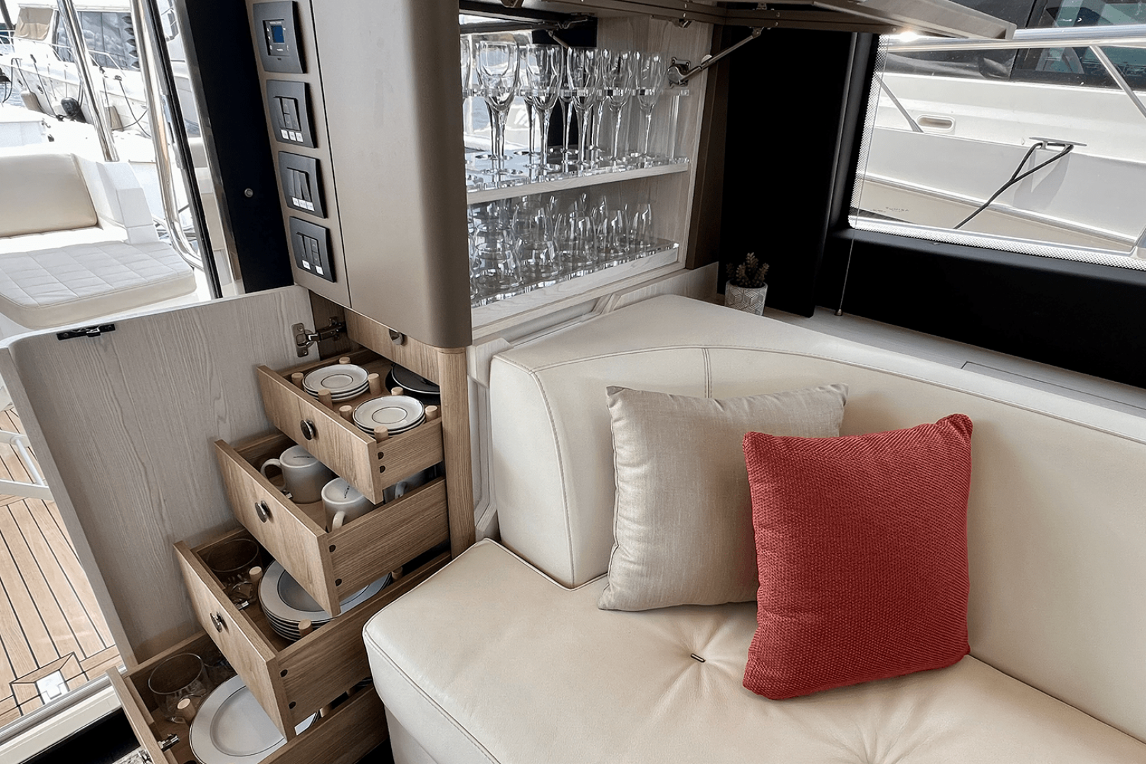 2019 Azimut 50 FLYBRIDGE - Image 47