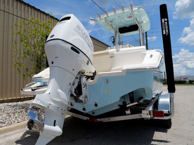 2027 Bulls Bay 230 Center Console - 55