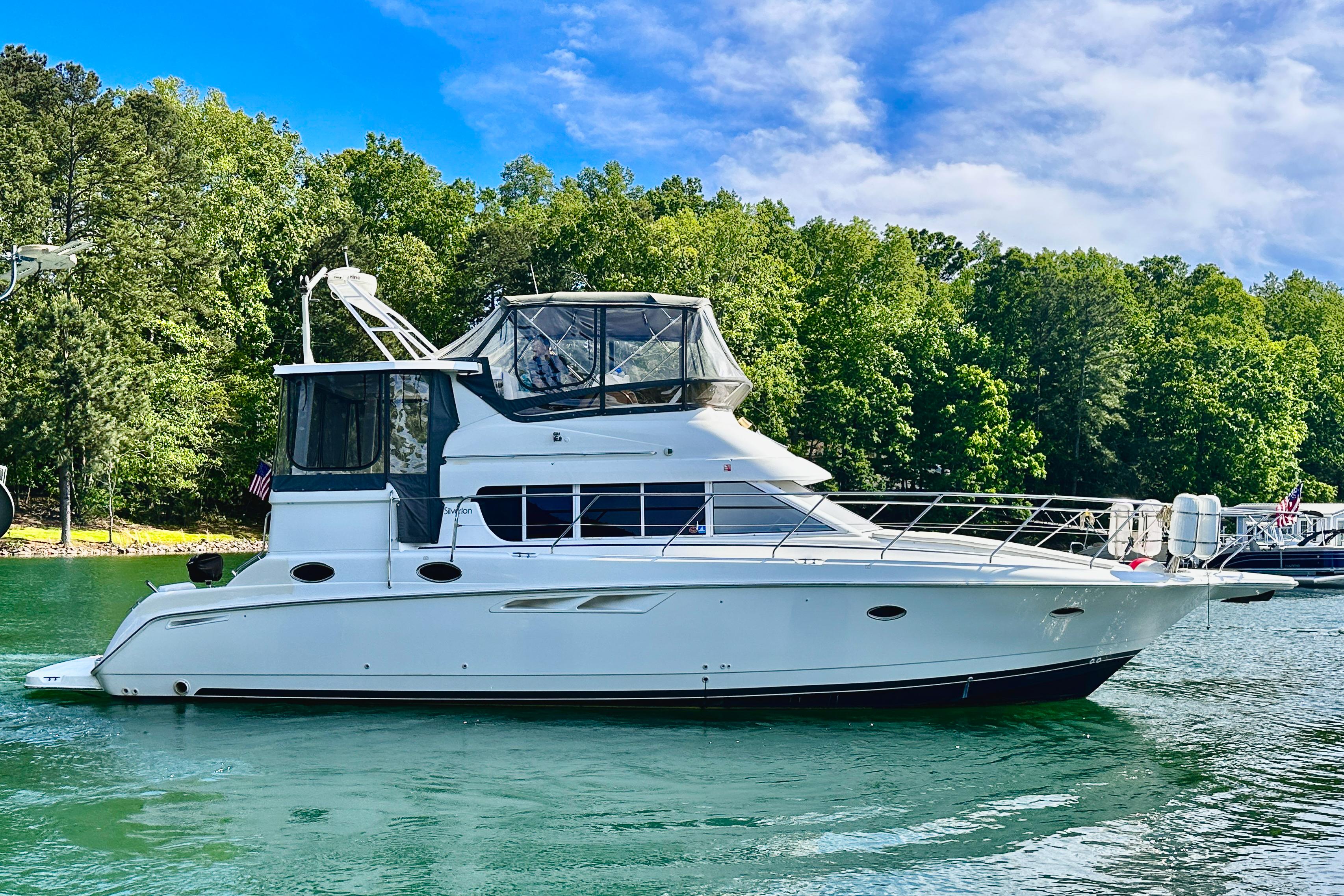1996 Silverton 442 Cockpit Motor Yacht