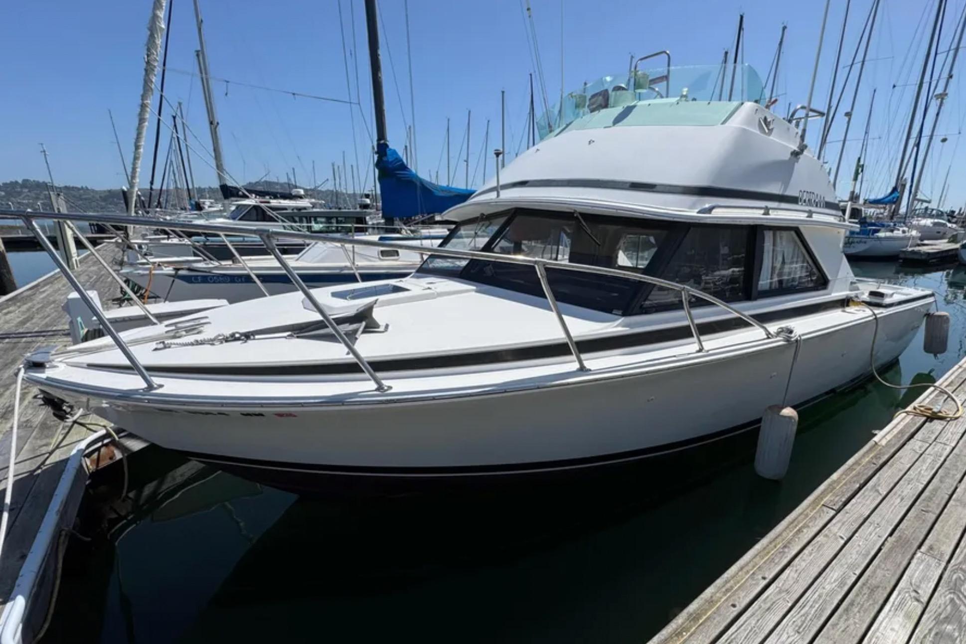1988 Bertram 28 Sport Fisherman