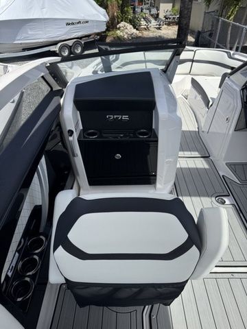 2026 Yamaha Boats 275SD - 15
