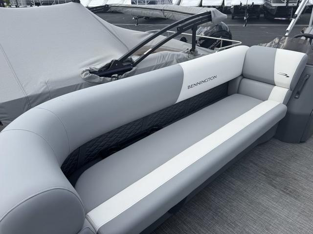 2025 Bennington S L-Bench 22 SL Pontoon - 8