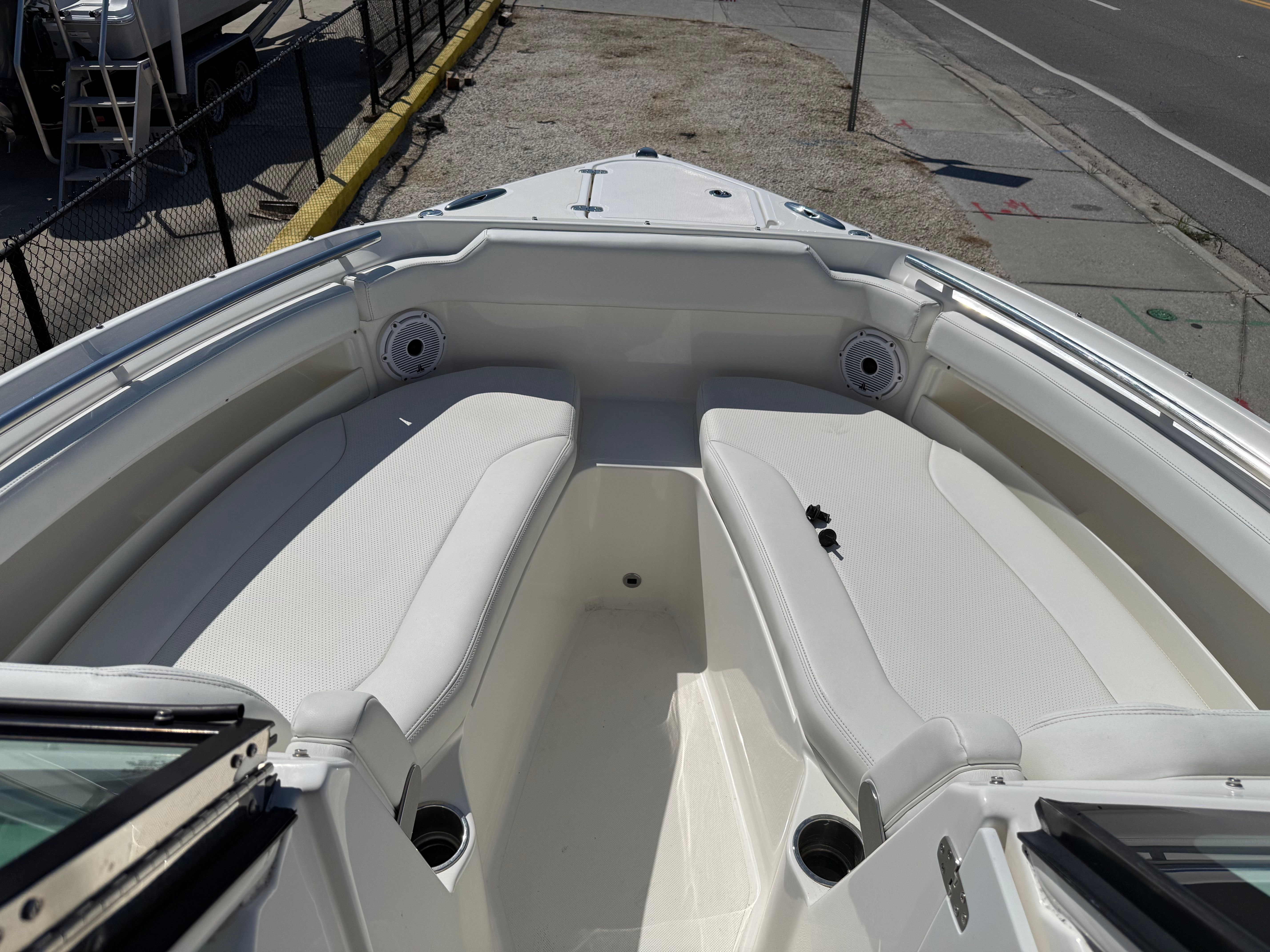 2022 PURSUIT 266 DC - Image 15