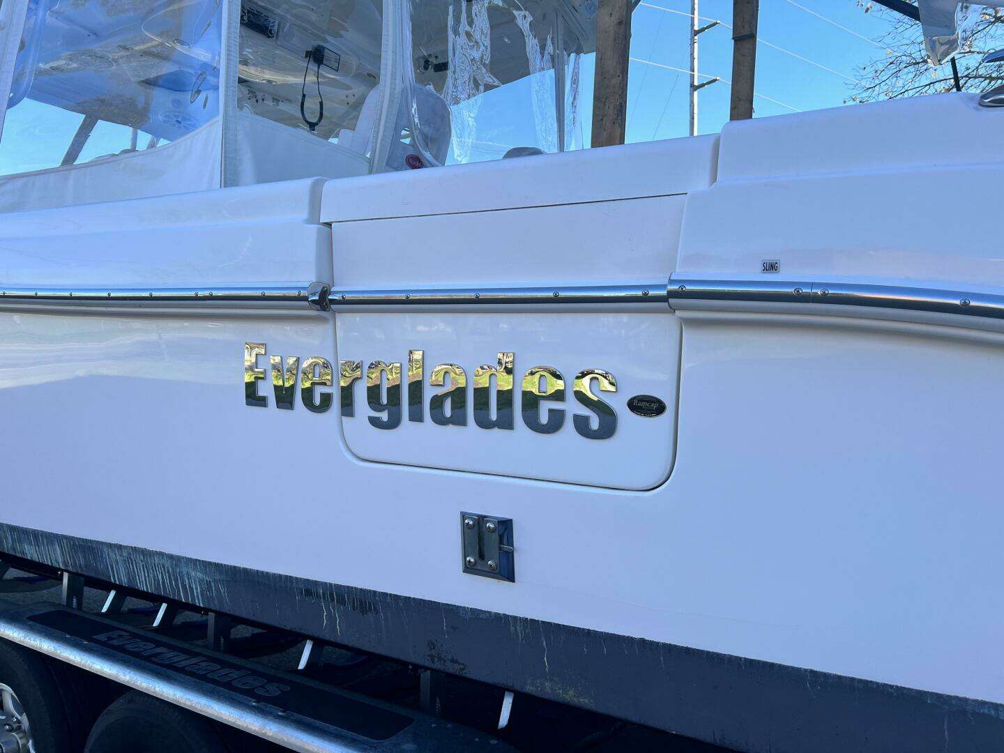 2012 Everglades 350 LX - Image 81